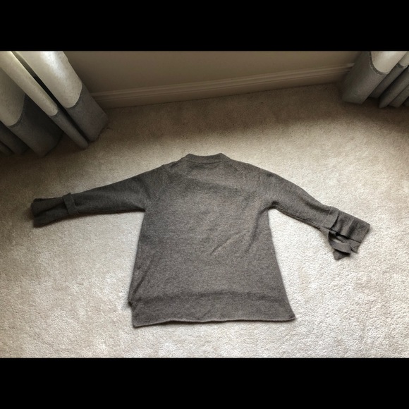 Zara Sweater - Picture 4 of 8